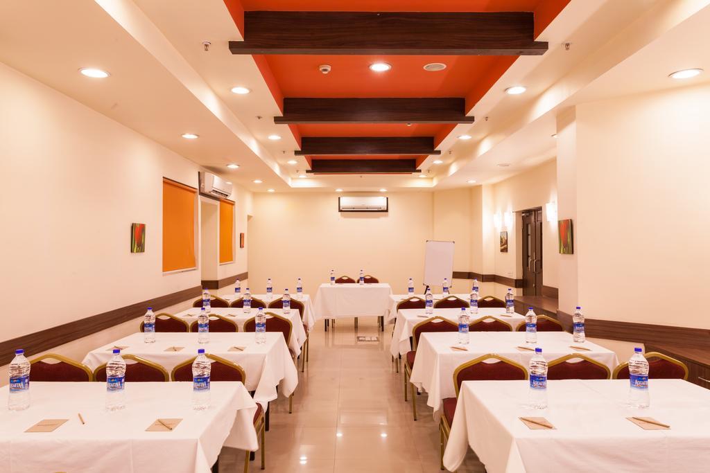 Indore Luaran gambar